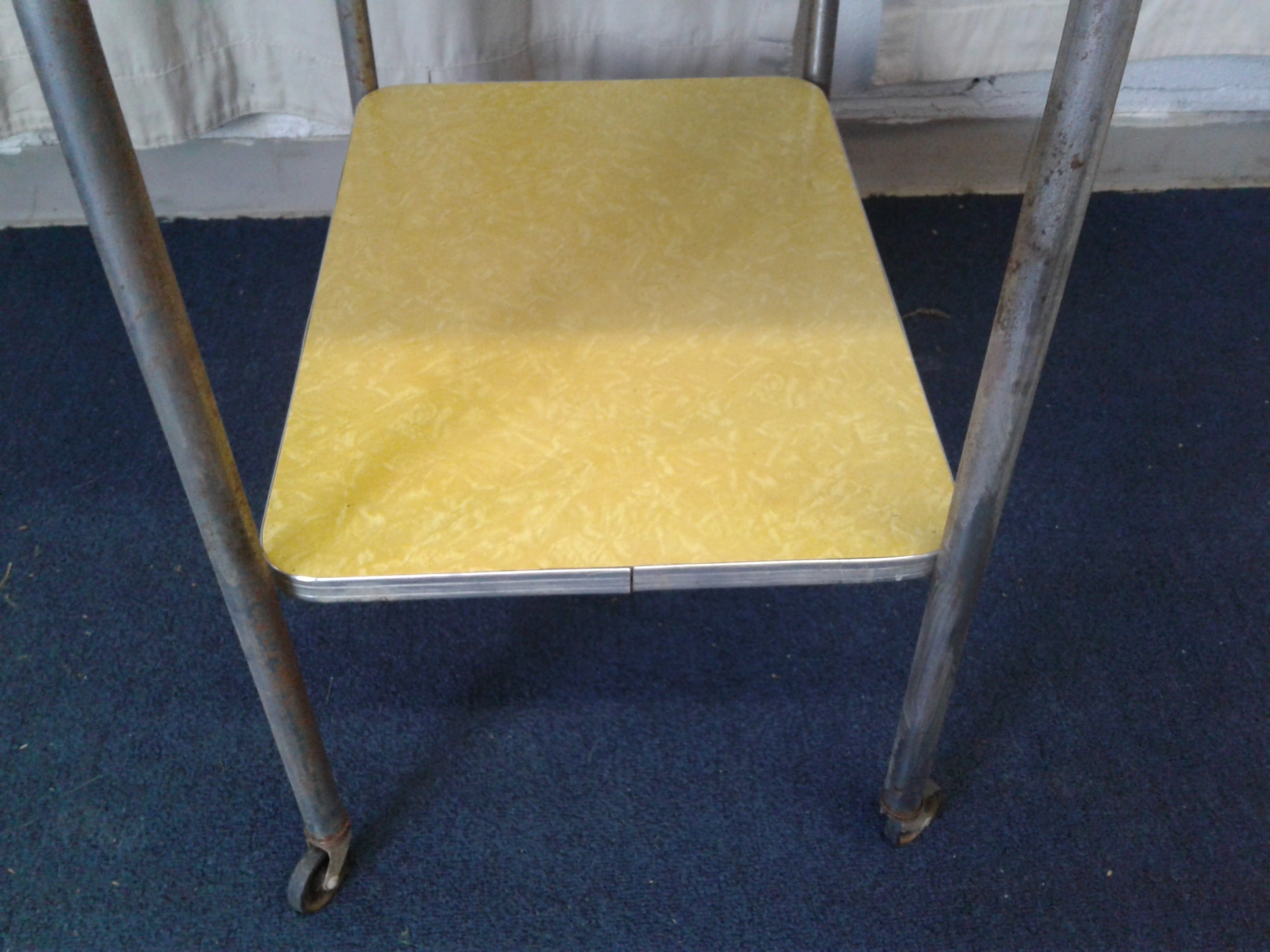 Lot Detail Vintage Yellow And Chrome Formica Table W Folding Leaves