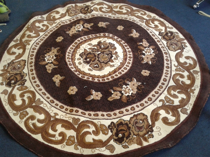 Kingdom 7'x7' Round Brown Area Rug