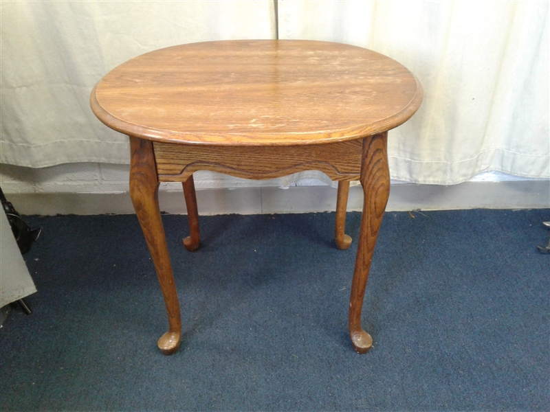 Vintage Oak Queen Anne End Table