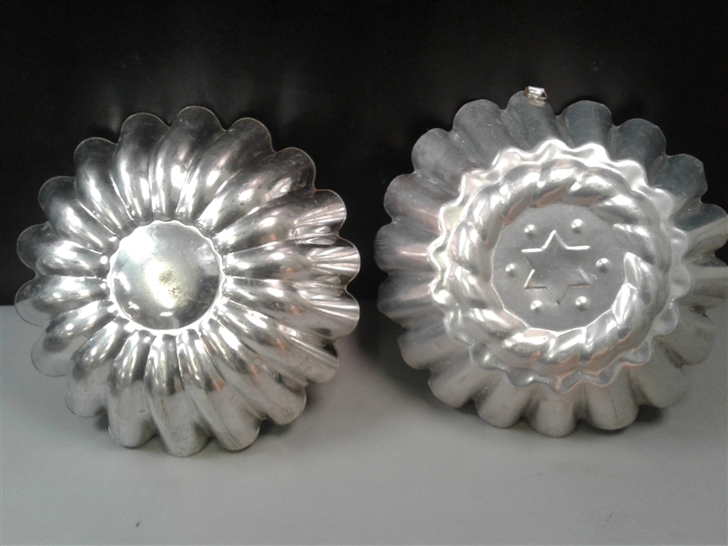 Jello Molds, Wreath Pan, Sifter, Mixing Bowl, Pie Pans