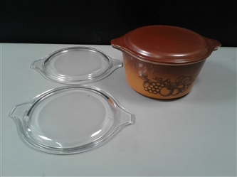 Vintage Discontinued Pyrex by Corning 1 Quart Baking Dish w/3 Lids