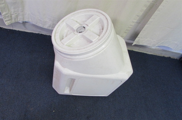 Air Tight Container With Ice Melt