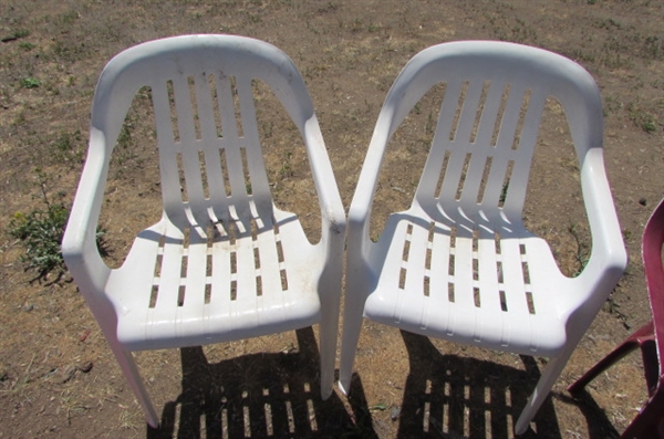 4 Plastic Patio Chairs & Igloo Wheelie Cooler