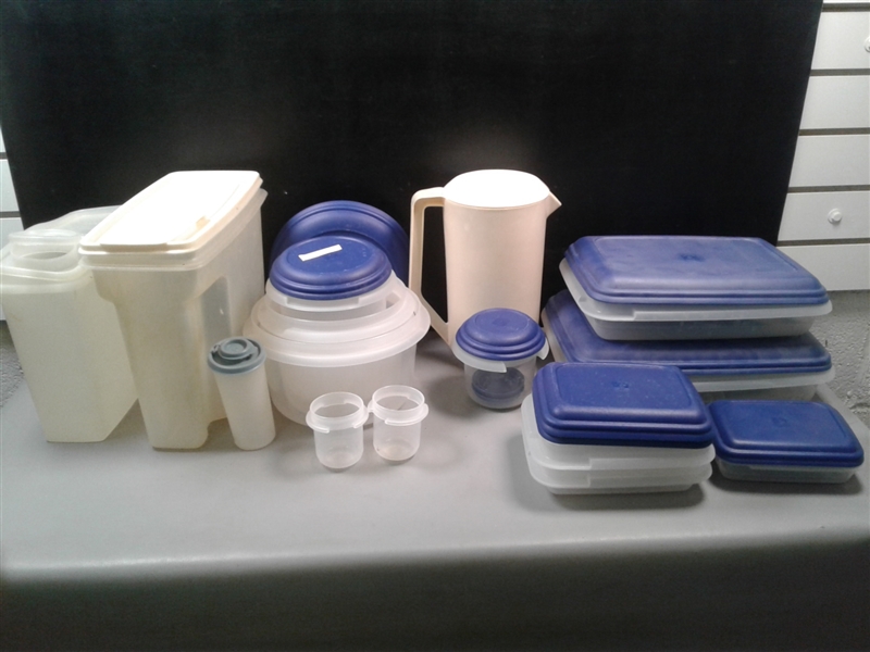 Tupperware, Anchor, & Rubbermaid Storage Containers