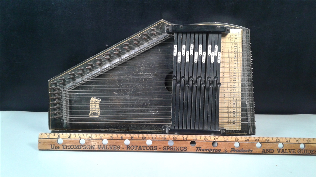 The Autoharp Vintage Primitive String Instrument