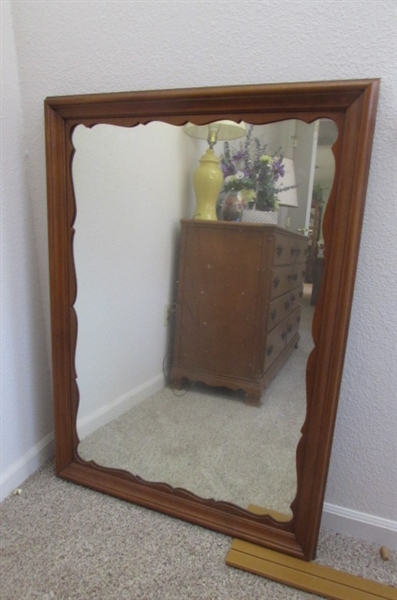 Beautiful Vintage Wood Framed Wall Mirror