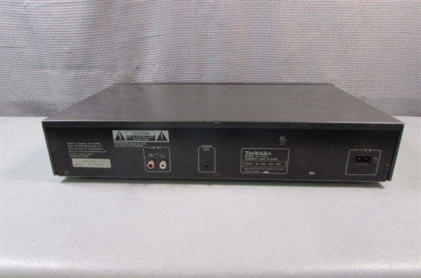 Technics Compact Disc Player SL-P370