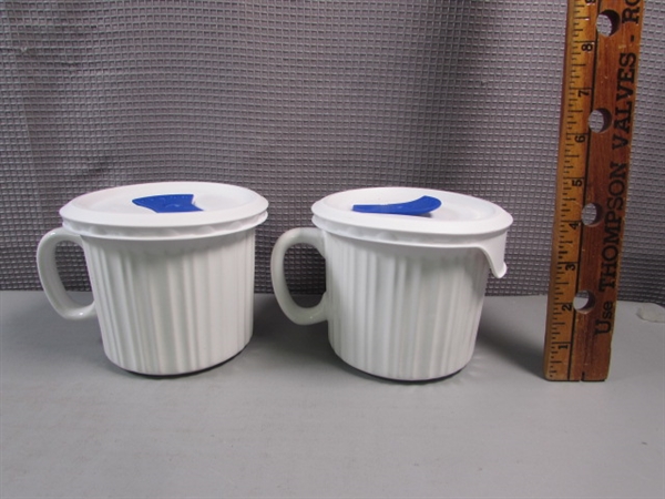 Set of 4 Corningware Pop Ins 20 oz Soup Cups with Lids & Cookie Jar