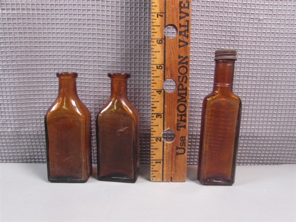 Vintage/Antique Bottles- Clorox, Listerine, Chili Powder, Etc.