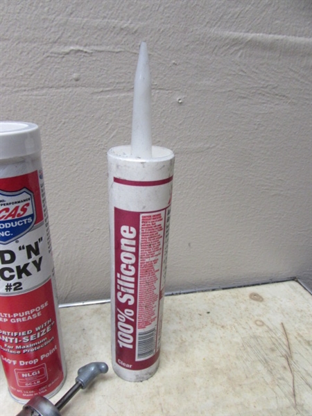 LUCAS RED GREASE, SILICONE & GREASE GUN