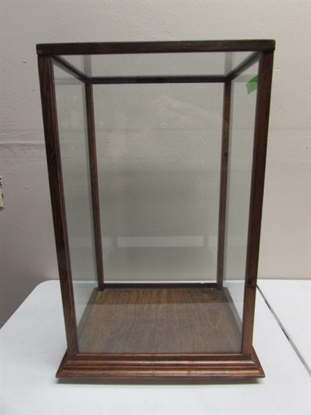 WOOD & GLASS DISPLAY CASE