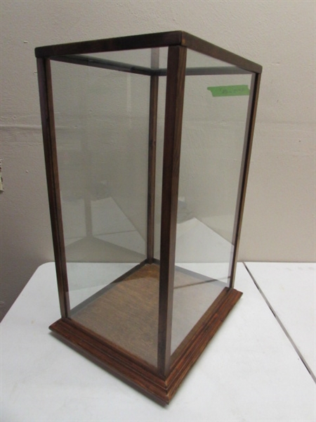 WOOD & GLASS DISPLAY CASE