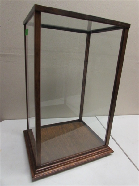 WOOD & GLASS DISPLAY CASE