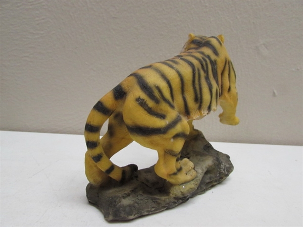 DRAGON & TIGER FIGURINE