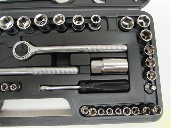 WRENCHES & SOCKET SET