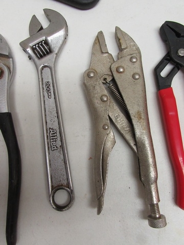 CRESCENT WRENCHES & PLIERS