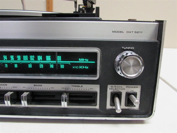 SANYO 8-TRACK AM/FM STEREO W/TURNTABLE