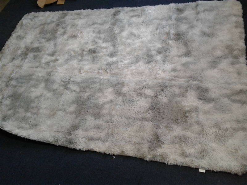 Soft Gray Rug 