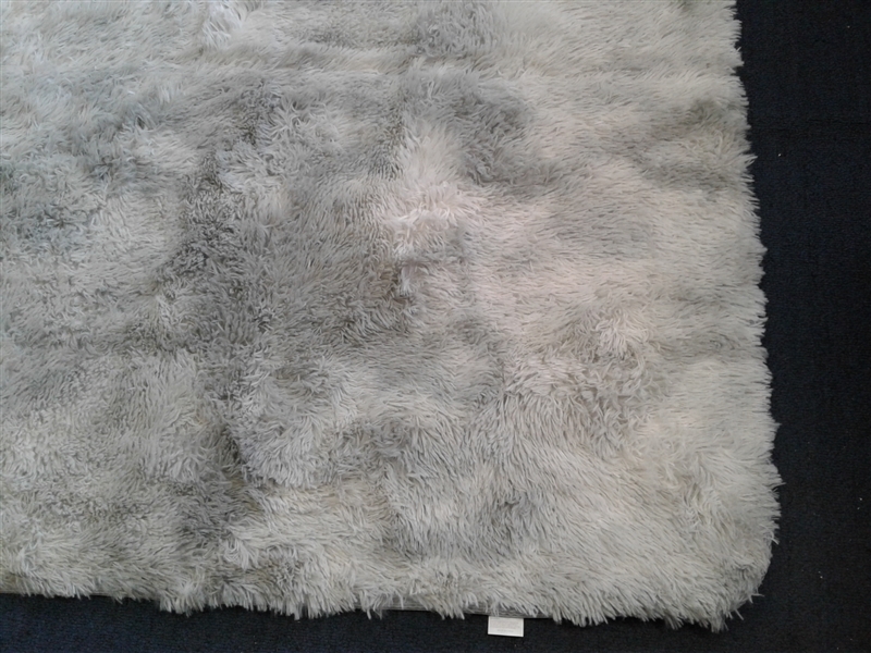 Soft Gray Rug 