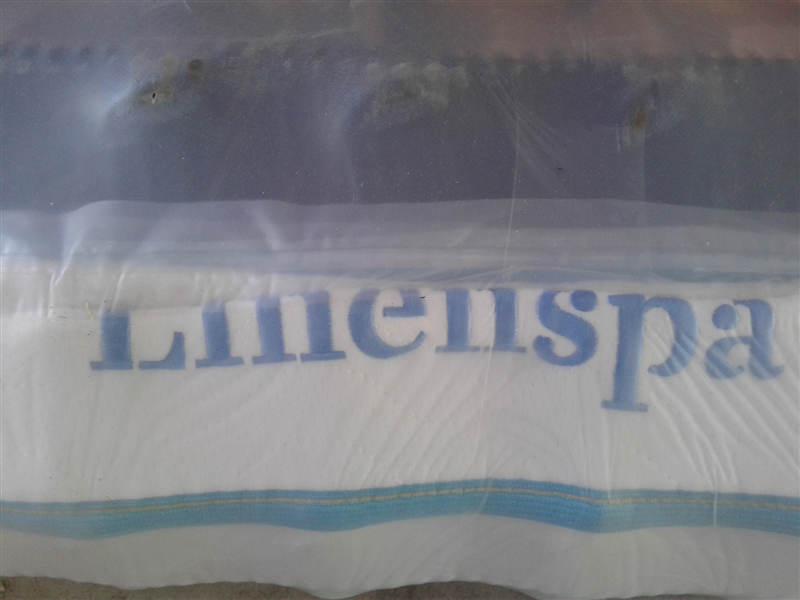 LINENSPA Full Size Mattress