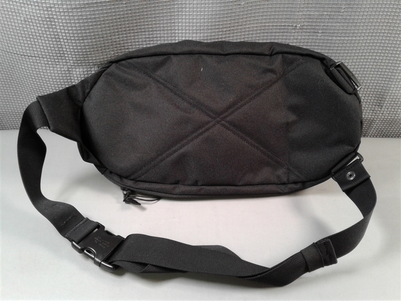  TIMBUK2 Vapor Sling Crossbody Bag- BLACK