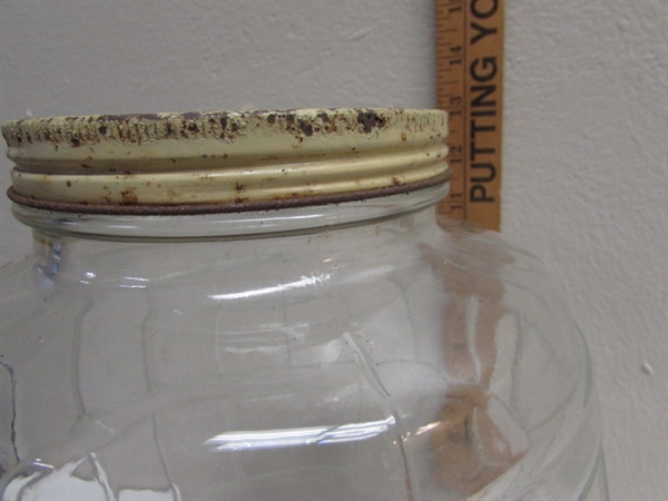 LARGE VINTAGE/ANTIQUE GLASS JAR