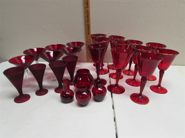 ELEGANT RED GLASSWARE