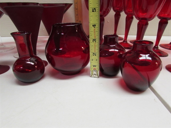 ELEGANT RED GLASSWARE