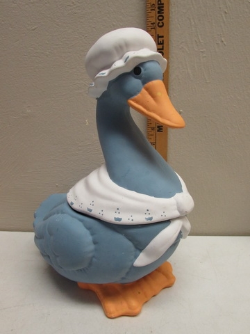 BLUE & WHITE GOOSE THEMED KITCHENWARE