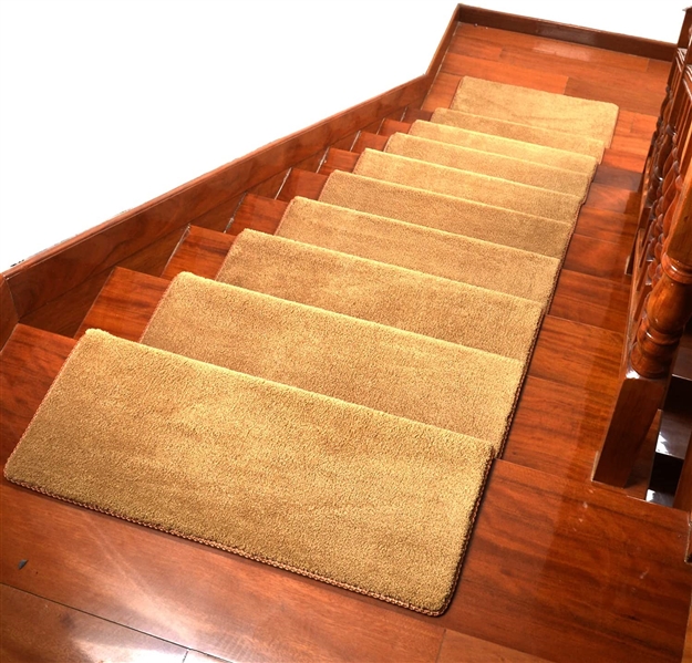 14 Carpet Stair Treads