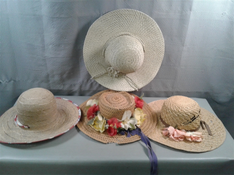 Vintage Straw Hats with Hat Boxes
