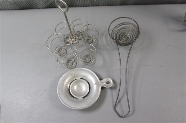 Vintage Cookie Cutters, Measuring Cups, and Vintage/Antique Kitchen Items