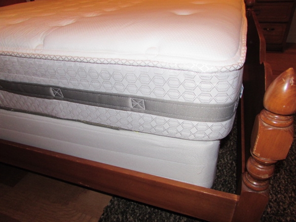 Full Size Bed with Head & Footboard - Like New Pillowtop Mattress