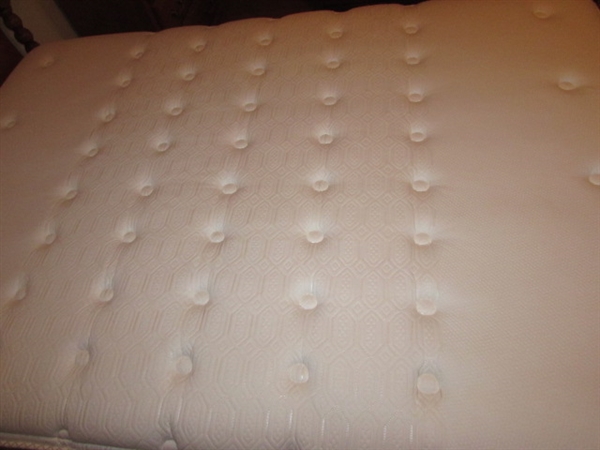 Full Size Bed with Head & Footboard - Like New Pillowtop Mattress