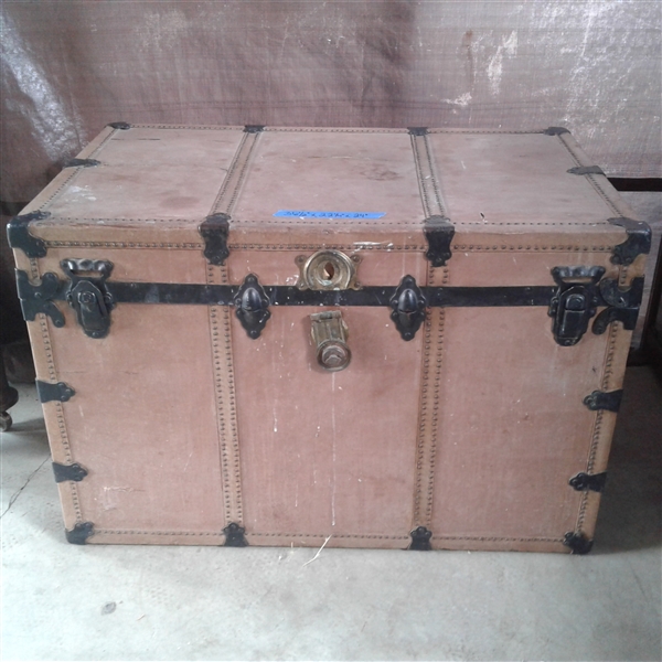 Vintage Trunk