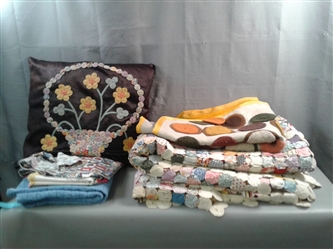 Vintage Quilts, Linen, Pillow, & Fabric