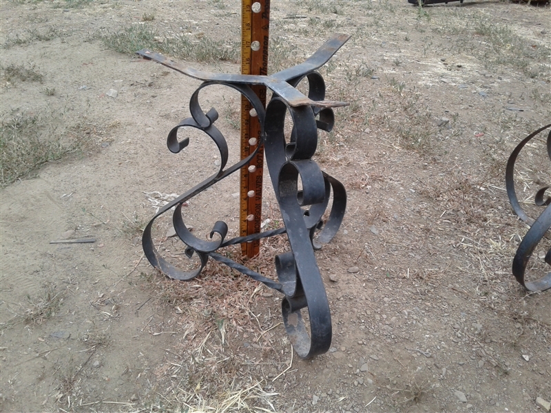 Black Wrought Iron Outdoor Decor Plant Stands