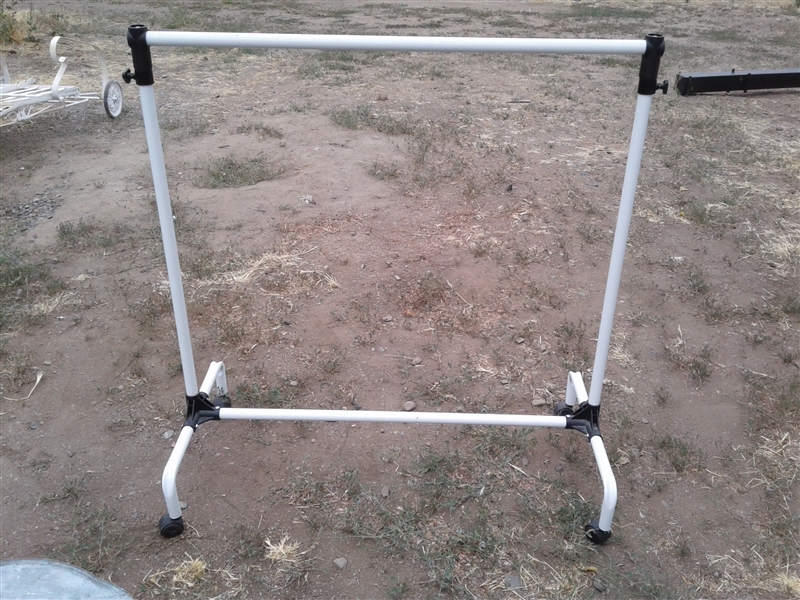 Galvanized Bucket and Adjustable Rack