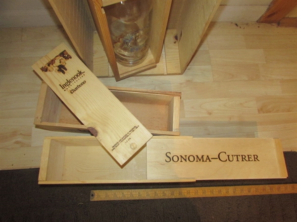 WOODEN WINE BOXES