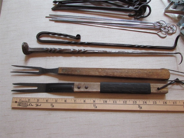 SKEWERS, BBQ TOOLS & TELESCOPING HOT DOG FORKS