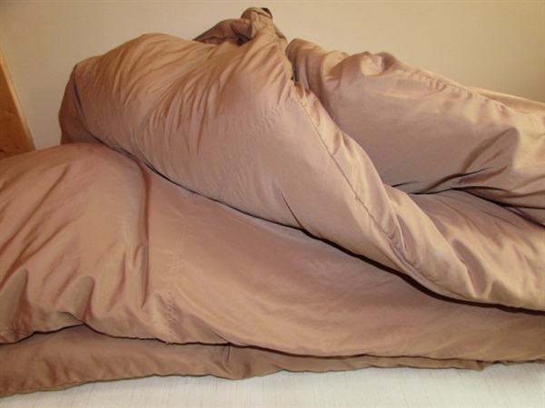 DOWN COMFORTER WITH DUVET COVER