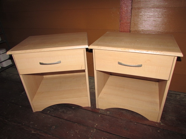 PAIR OF SIDE TABLES WITH DRAWERS