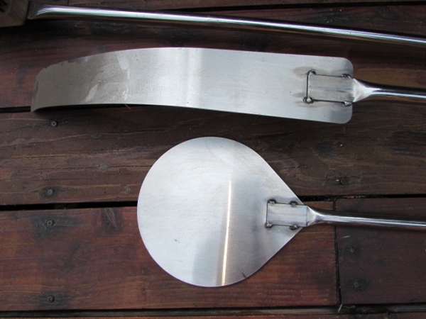 STAINLESS STEEL LONG-HANDLED OUTDOOR OVEN TOOLS