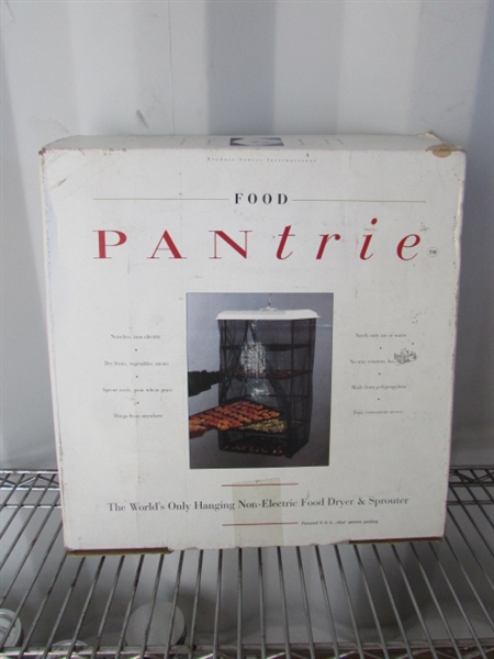 PANTRIE HANGING FOOD DRYER & SPROUTER