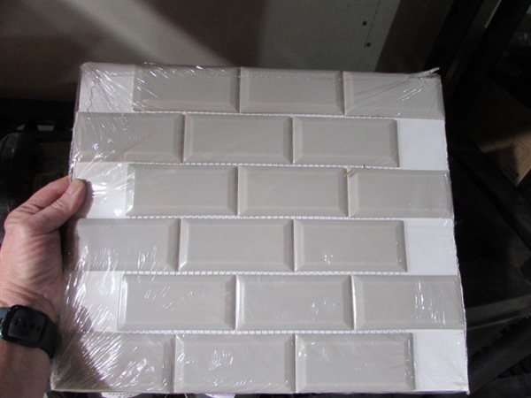 10 PACKAGES OF BEVELED EDGE GRAY SUBWAY TILE & TROWELS
