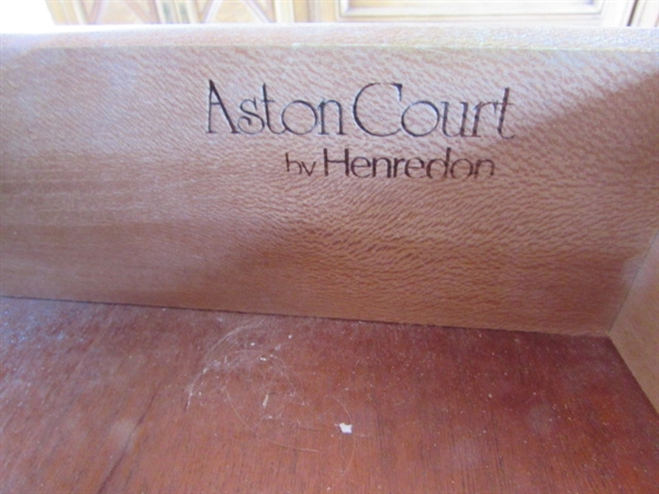 Aston Court by Henredon Side Table w/3 Drawers