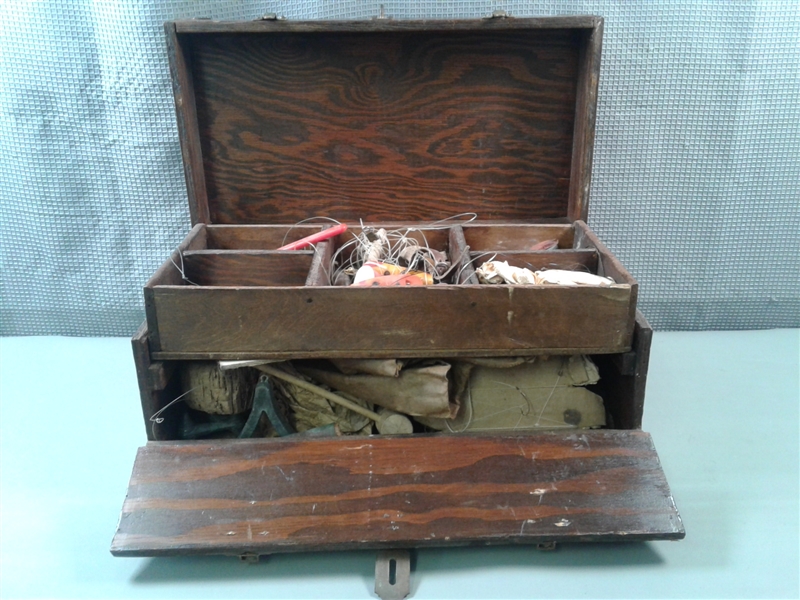 Vintage Tackle Box With Tackle 