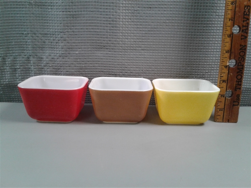 9 Pc Vintage Pyrex Refrigerator Dishes & Lids