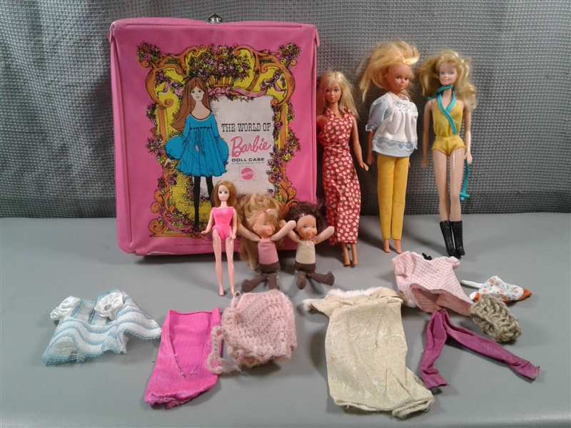 Barbie Dolls With Clothes and Carrying Case 