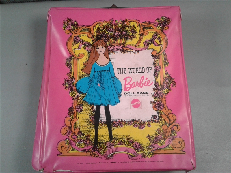 Barbie Dolls With Clothes and Carrying Case 